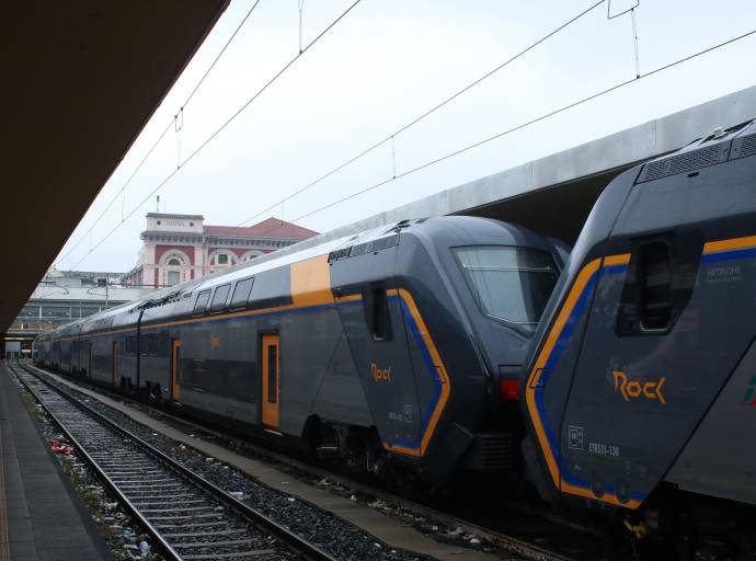 Trenitalia in servizio un nuovo Rock e un nuovo Pop per il servizio ferroviario regionale